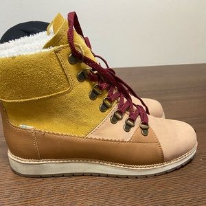 Toms waterproof boots